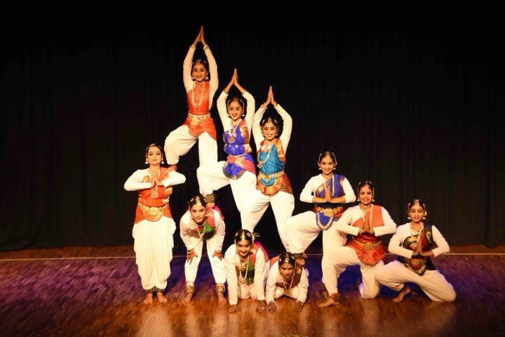 Scene from Sanatana Sath Kriya